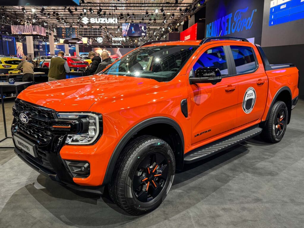 2026 Ford Ranger Plug in Hybrid Wildtrak front three quarter
